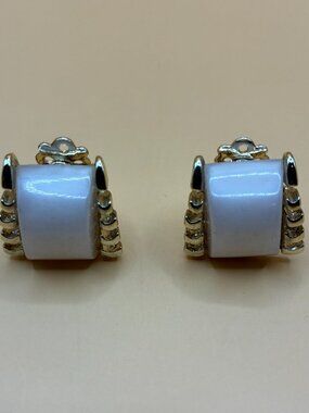 Vintage 80s Milk White Lucite Ribbed Silver Statement Clip On Earrings